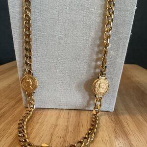 Medallion Pendant Necklace